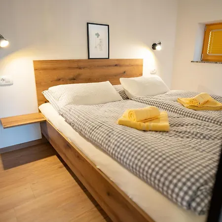 Apartment Pr Stepiherju Luce