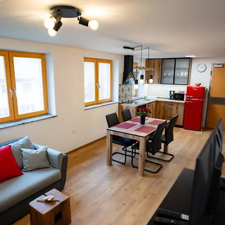 Pr Stepiherju アパート *